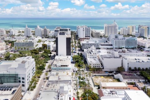 Commercial property in Miami Beach, Florida № 1861635 - photo 30
