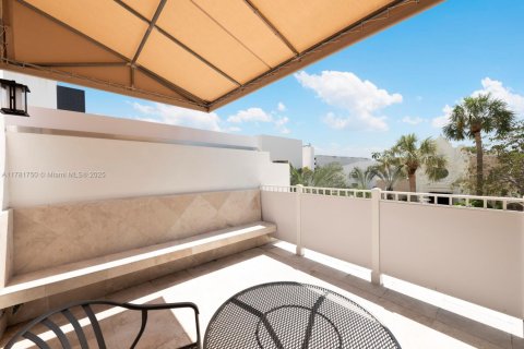 Commercial property in Miami Beach, Florida № 1861635 - photo 28