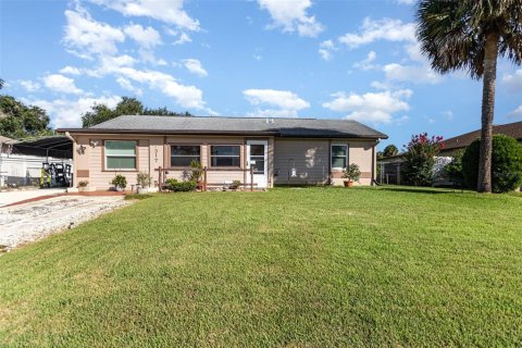 Casa en venta en Kissimmee, Florida, 2 dormitorios, 140 m2 № 1912668 - foto 1