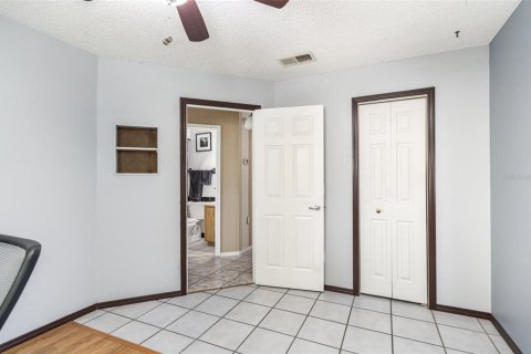 Casa en venta en Kissimmee, Florida, 2 dormitorios, 140 m2 № 1912668 - foto 25