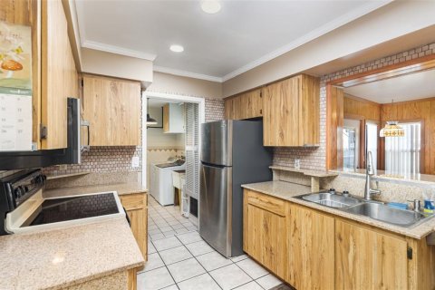 Casa en venta en Kissimmee, Florida, 2 dormitorios, 140 m2 № 1912668 - foto 10