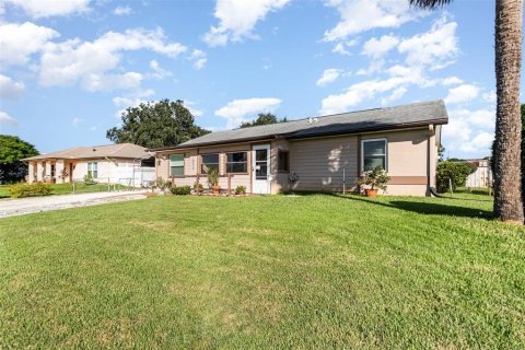 Casa en venta en Kissimmee, Florida, 2 dormitorios, 140 m2 № 1912668 - foto 3