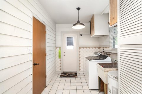 Casa en venta en Kissimmee, Florida, 2 dormitorios, 140 m2 № 1912668 - foto 14