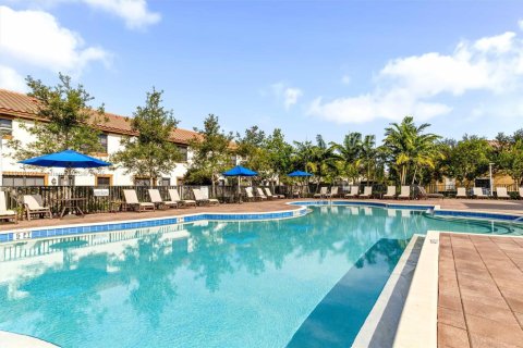 Touwnhouse à vendre à Parkland, Floride: 3 chambres, 174.19 m2 № 1972985 - photo 29
