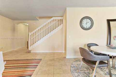 Touwnhouse à vendre à Parkland, Floride: 3 chambres, 174.19 m2 № 1972985 - photo 17