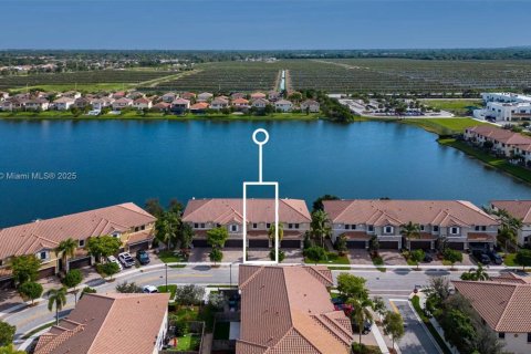 Touwnhouse à vendre à Parkland, Floride: 3 chambres, 174.19 m2 № 1972985 - photo 26