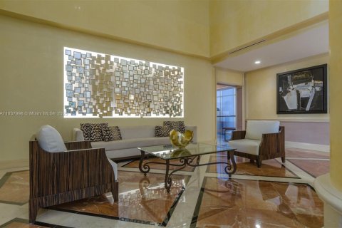 Condo in Aventura, Florida, 2 bedrooms  № 1825573 - photo 25