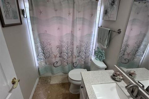 House in Sarasota, Florida 3 bedrooms, 174.01 sq.m. № 1805922 - photo 14