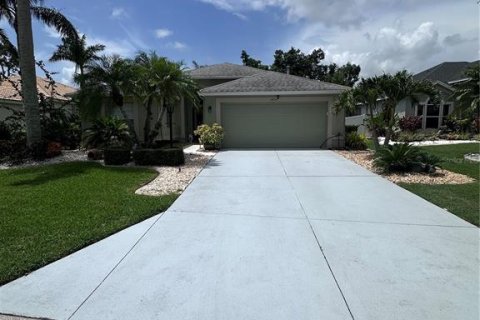 House in Sarasota, Florida 3 bedrooms, 174.01 sq.m. № 1805922 - photo 22