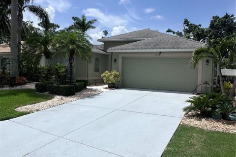 House in Sarasota, Florida 3 bedrooms, 174.01 sq.m. № 1805922 - photo 27