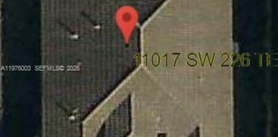 House in Miami, Florida 3 bedrooms, 143.26 sq.m. № 2042680