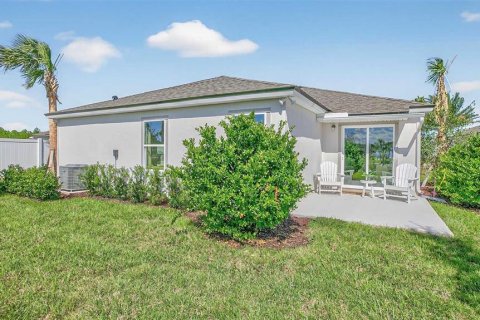 House in Palm Coast, Florida 5 bedrooms, 188.59 sq.m. № 2104708 - photo 27