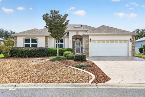 House in Ocala, Florida 3 bedrooms, 168.62 sq.m. № 2339093