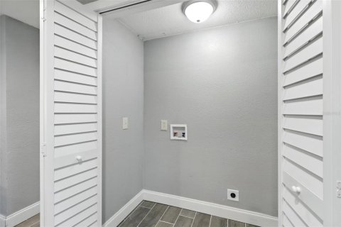 House in Hudson, Florida 2 bedrooms, 95.13 sq.m. № 1876026 - photo 13