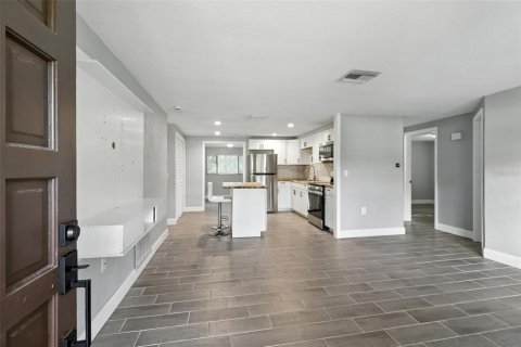 House in Hudson, Florida 2 bedrooms, 95.13 sq.m. № 1876026 - photo 4