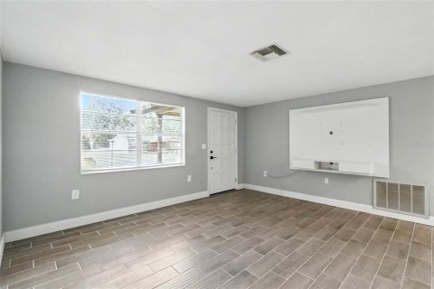House in Hudson, Florida 2 bedrooms, 95.13 sq.m. № 1876026 - photo 7