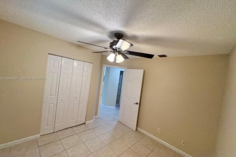 Condominio en alquiler en Coral Springs, Florida, 2 dormitorios, 80.64 m2 № 2045736 - foto 20