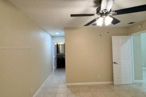 Condominio en alquiler en Coral Springs, Florida, 2 dormitorios, 80.64 m2 № 2045736 - foto 25