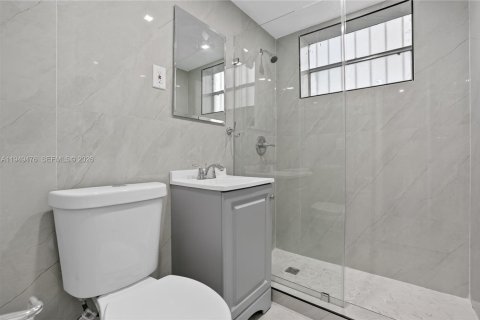 Снять в аренду квартиру в Майами, Флорида 2 спальни, 74.32м2, № 2005508 - фото 15