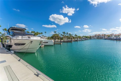 Condo in Miami Beach, Florida  № 2077293 - photo 15