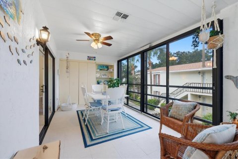 Condo in Bradenton, Florida, 2 bedrooms № 2403699 - photo 26