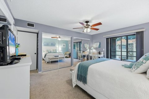 Condo in Bradenton, Florida, 2 bedrooms № 2403699 - photo 15