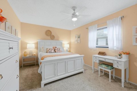 Condo in Bradenton, Florida, 2 bedrooms № 2403699 - photo 19