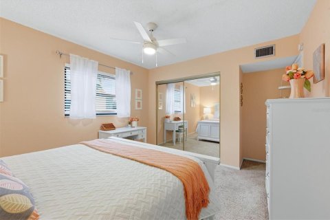 Condo in Bradenton, Florida, 2 bedrooms № 2403699 - photo 20
