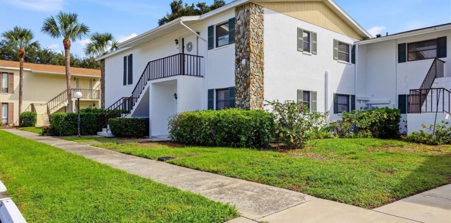 Condo in Bradenton, Florida, 2 bedrooms № 2403699