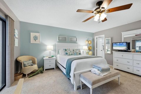 Condo in Bradenton, Florida, 2 bedrooms № 2403699 - photo 14
