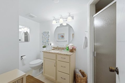 Condo in Bradenton, Florida, 2 bedrooms № 2403699 - photo 21