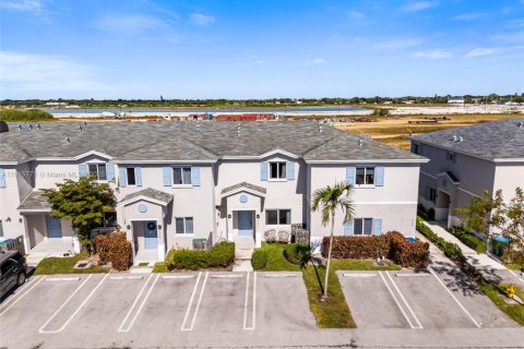 Touwnhouse à vendre à Florida City, Floride: 3 chambres, 136.01 m2 № 1971818 - photo 28