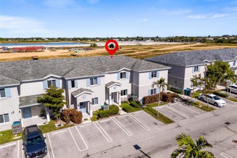 Touwnhouse à vendre à Florida City, Floride: 3 chambres, 136.01 m2 № 1971818 - photo 26