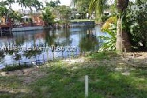 Touwnhouse à vendre à Hialeah, Floride: 3 chambres, 110.55 m2 № 1927794 - photo 7