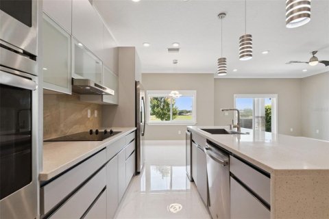 Townhouse in Davenport, Florida 3 bedrooms, 211.91 sq.m. № 2316731 - photo 5
