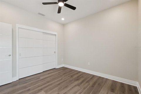 Townhouse in Davenport, Florida 3 bedrooms, 211.91 sq.m. № 2316731 - photo 21