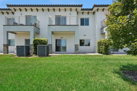 Townhouse in Davenport, Florida 3 bedrooms, 211.91 sq.m. № 2316731 - photo 27