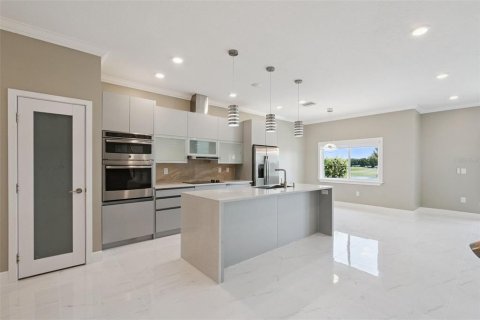 Townhouse in Davenport, Florida 3 bedrooms, 211.91 sq.m. № 2316731 - photo 2