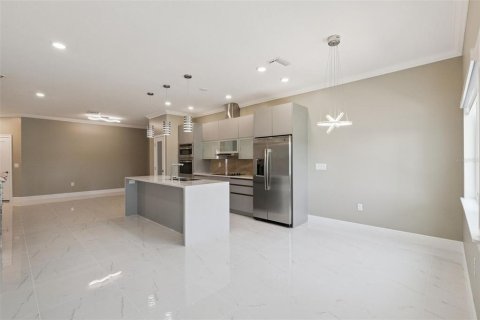 Townhouse in Davenport, Florida 3 bedrooms, 211.91 sq.m. № 2316731 - photo 7