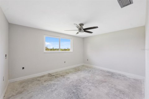 Condo in New Port Richey, Florida, 2 bedrooms  № 1851791 - photo 4