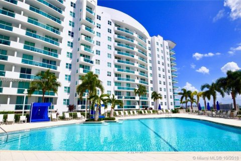 Copropriété à louer à North Bay Village, Floride: 2 chambres, 116.22 m2 № 1938234 - photo 24