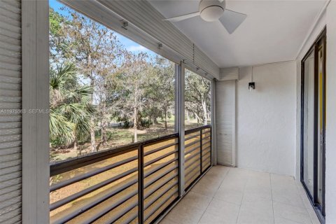 Copropriété à vendre à Tamarac, Floride: 2 chambres, 96.62 m2 № 2042745 - photo 28