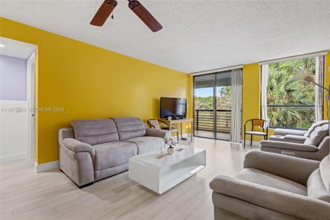 Copropriété à vendre à Tamarac, Floride: 2 chambres, 96.62 m2 № 2042745 - photo 10