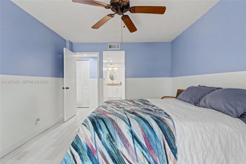 Copropriété à vendre à Tamarac, Floride: 2 chambres, 96.62 m2 № 2042745 - photo 24
