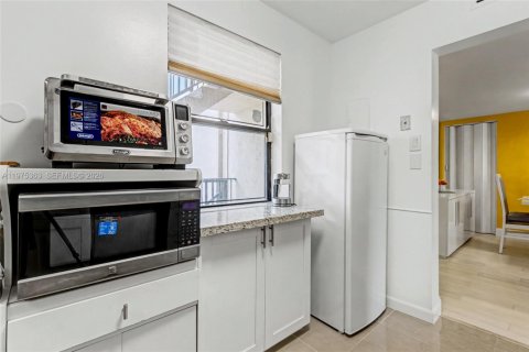 Copropriété à vendre à Tamarac, Floride: 2 chambres, 96.62 m2 № 2042745 - photo 19