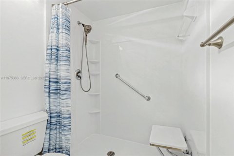 Copropriété à vendre à Tamarac, Floride: 2 chambres, 96.62 m2 № 2042745 - photo 27
