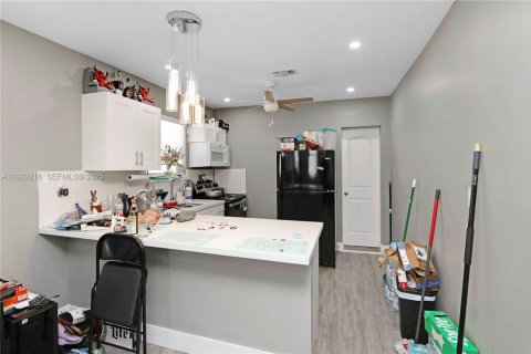 Immobilier commercial à vendre à Miami, Floride № 1987569 - photo 5