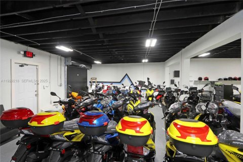 Immobilier commercial à vendre à Miami, Floride № 1987569 - photo 20