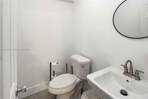 Immobilier commercial à vendre à Miami, Floride № 1987569 - photo 21