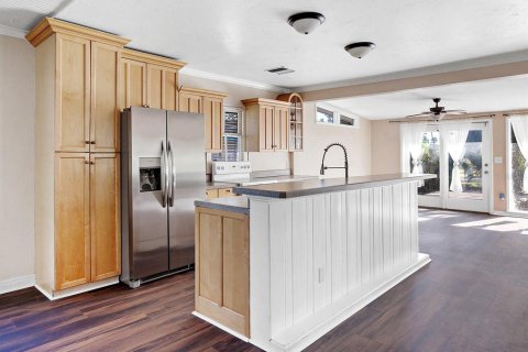 Casa en venta en Sarasota, Florida, 2 dormitorios, 108.14 m2 № 1765126 - foto 6